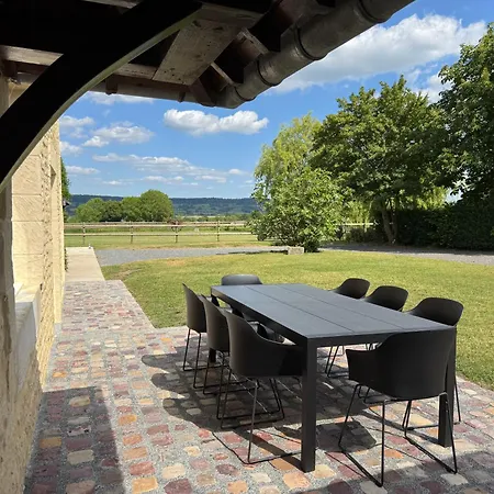 Du Manoir De Berville