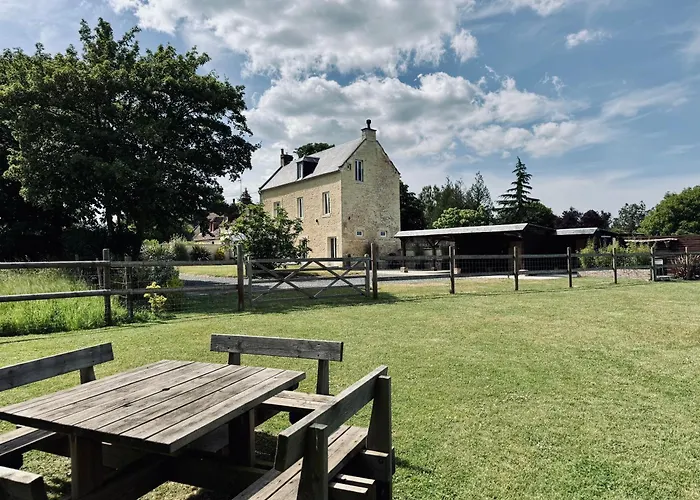 Du Manoir De Berville Отель типа 